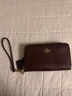 Coach Brown Leather Wristlet Wallet with Gold Hardware